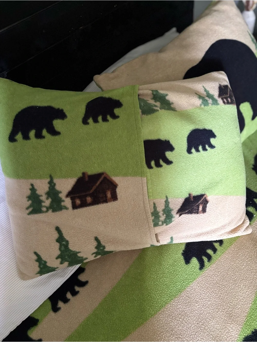 Bear Pattern Green and Cream Bedding Set - Rustic Home Bedding